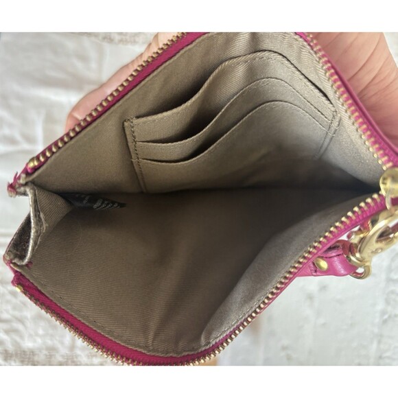 Fossil  Wristlet Coin Purse Fuchsia with Bronze - Picture 6 of 7